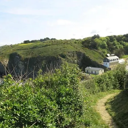 Vue Mer-au Pied Du Chemin De Randonnee 