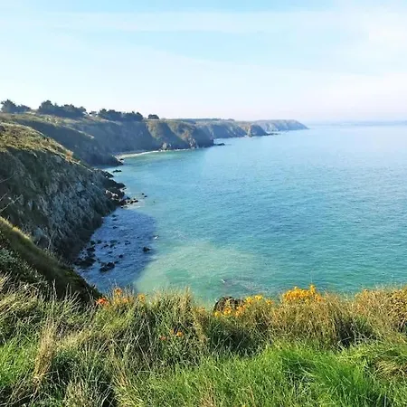 Vue Mer-au Pied Du Chemin De Randonnee 